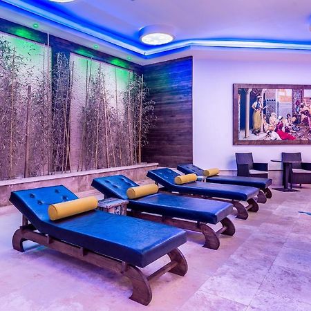 Vuni Palace Premium Hotel & Spa & Casino Beachfront Location ! Cirénia Exterior foto