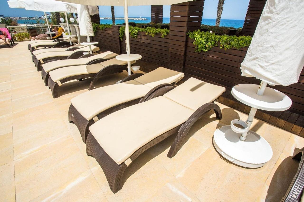 Vuni Palace Premium Hotel & Spa & Casino Beachfront Location ! Cirénia Exterior foto