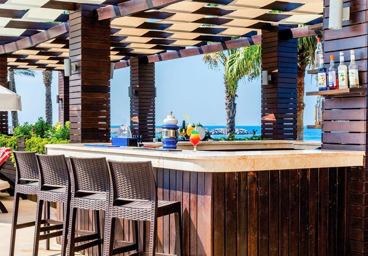 Vuni Palace Premium Hotel & Spa & Casino Beachfront Location ! Cirénia Exterior foto